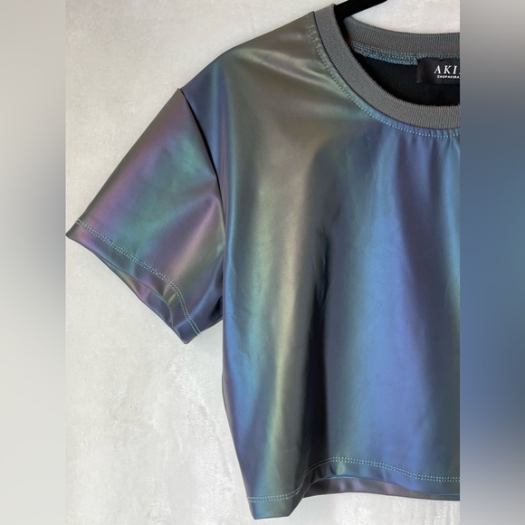 AKIRA Iridescent Crop Top - Picture 5 of 6